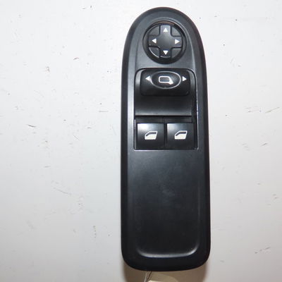 Commande lève-glace porte avant gauche Citroën C3 II (SC_) 1.4 hdi 70 (sc8hzc, sc8hr0, sc8hp4) (2009) 5 portes