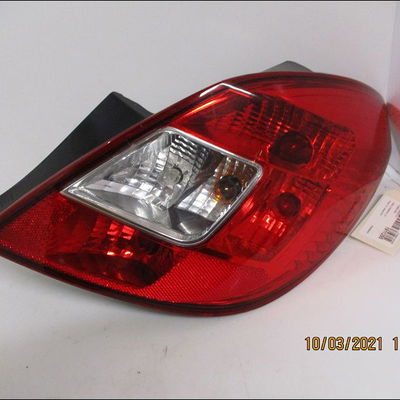 Feu arrière droit Opel CORSA D (S07) 1.4 (l08, l68) (2006-2014) 3 portes