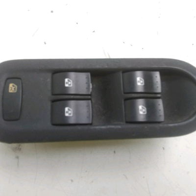 Commande lève-glace porte avant droite Renault MEGANE II (BM0-1_, CM0-1_) 1.5 dci (bm1e, cm1e) (2005-2008)