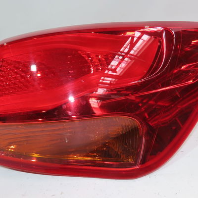 Feu arrière droit Kia CEE'D Sportswagon (JD) 1.6 crdi 136 (2015-2018)