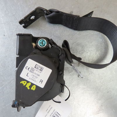 Ceinture arrière droite Tesla MODEL Y (5YJY) Ev traction intégrale (2021) 5 portes