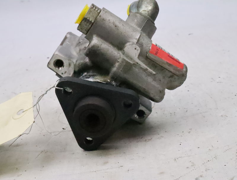 Pompe direction assistee Iveco DAILY III Camionnette 35 c 12 v, 35 s 12 v (agka43a2, agkb43a2, agkb46a2,... (2002-2007)