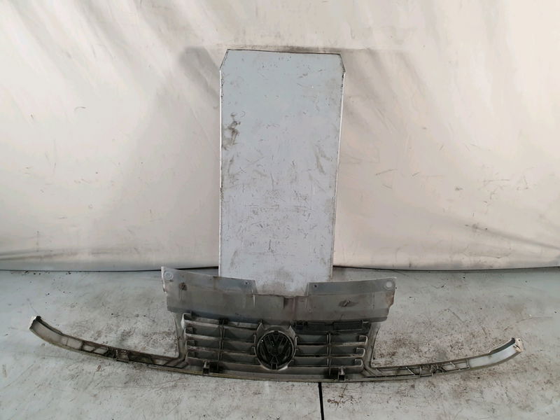 Calandre Volkswagen SHARAN (7M8, 7M9, 7M6) 1.9 tdi (1996-2000)