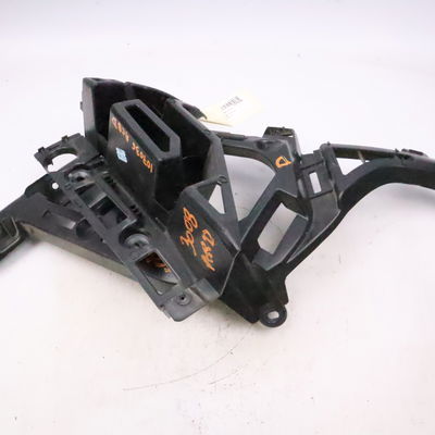 Support d pare-choc ar Peugeot 3008 SUV (MC_, MR_, MJ_, M4_) 1.5 bluehdi 130 (2018) 5 portes