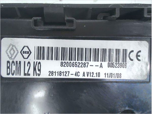 Platine fusible habitacle Renault MODUS - GRAND MODUS (F-JP0_) 1.5 dci (jp0g, jp0h) (2005) 5 portes