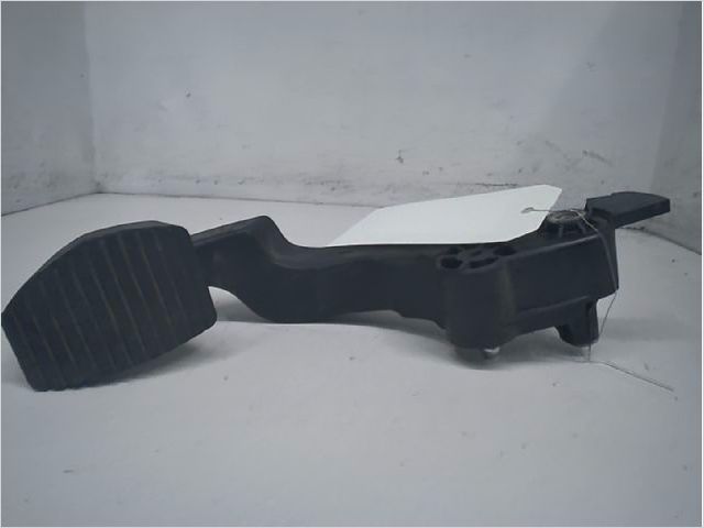 Pedale embrayage Citroën C3 II (SC_) 1.4 hdi 70 (sc8hzc, sc8hr0, sc8hp4) (2009) 5 portes
