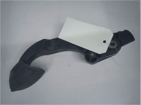 Pedale embrayage Citroën C3 II (SC_) 1.4 hdi 70 (sc8hzc, sc8hr0, sc8hp4) (2009) 5 portes