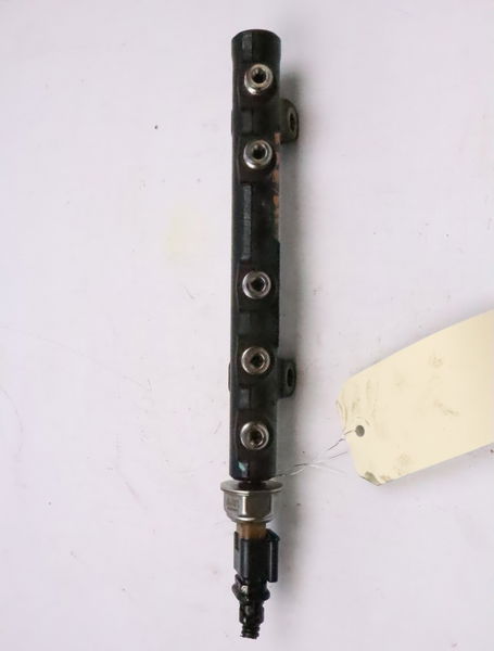 Rampe injection Peugeot PARTNER TEPEE 1.6 bluehdi 120 (2014)