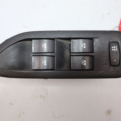 Commande lève-glace porte avant gauche Renault VEL SATIS (BJ0_) 2.2 dci (bj0e, bj0f) (2002-2009) 5 portes