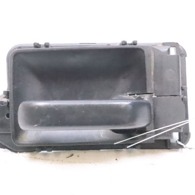 Poignee int porte avd Peugeot 205 II (20A-C) 1.8 xdt (1990-1997)