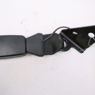 Ancrage ceinture arrière gauche Citroën C4 CACTUS 1.6 bluehdi 100 (2014)
