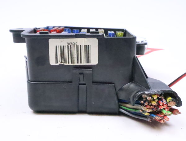 Boite a fusibles Volkswagen PASSAT B5.5 (3B3) 1.9 tdi (2000-2005)