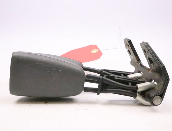 Ancrage ceinture arrière droit Volvo S40 I (644) 1.6 (1995-1999)