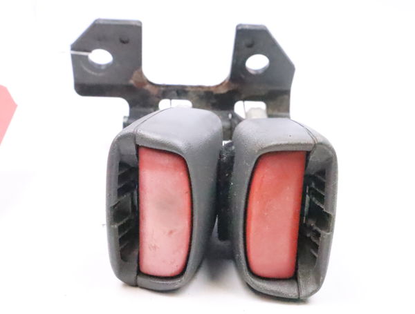 Ancrage ceinture arrière droit Volvo S40 I (644) 1.6 (1995-1999)