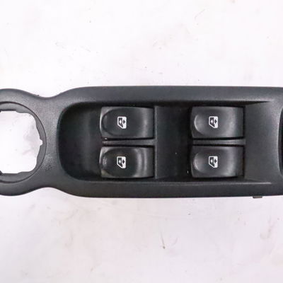 Commande lève-glace porte avant gauche Renault MODUS - GRAND MODUS (F-JP0_) 1.5 dci (fp0f, jp0f) (2004) 5 portes