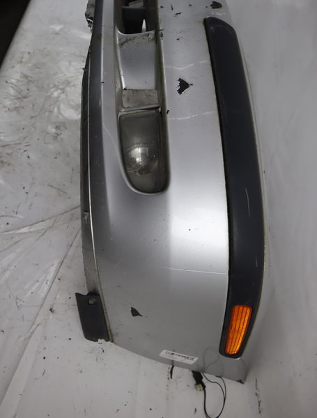 Pare-choc avant Volvo V40 Break (645) 1.9 di (2000-2004)