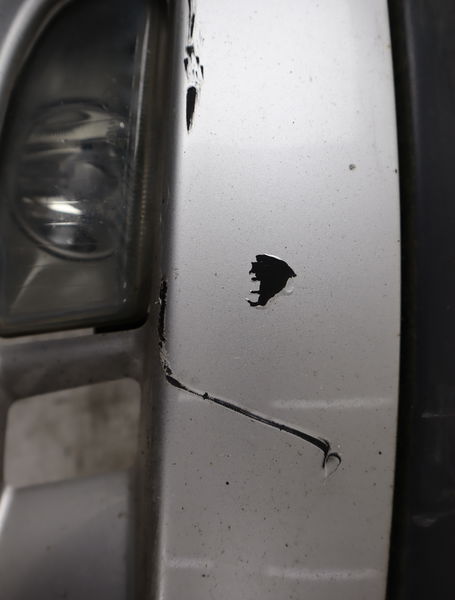 Pare-choc avant Volvo V40 Break (645) 1.9 di (2000-2004)