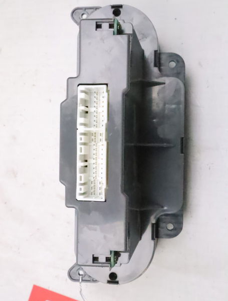 Commande de chauffage Kia CERATO I 3-5 portes (LD) 2.0 crdi (2004-2006)