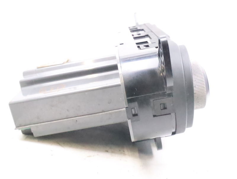 Commande de chauffage Kia CERATO I 3-5 portes (LD) 2.0 crdi (2004-2006)