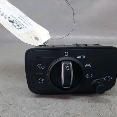 Interrupteur commande de phares Audi A3 Sportback (8VA, 8VF) 1.6 tdi (2012)