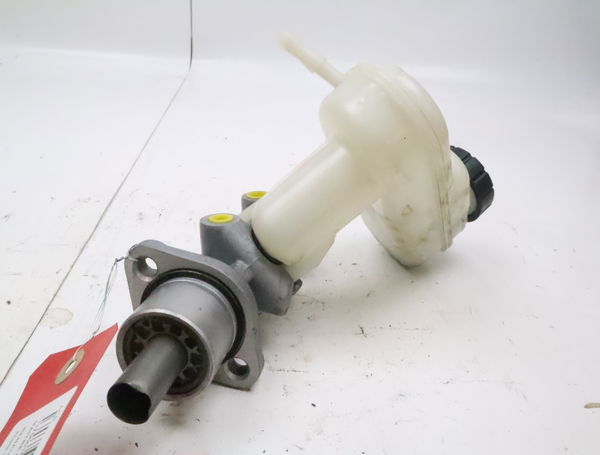 Maitre cylindre Renault TWINGO II (CN0_) 1.2 16v (cn04, cn0a, cn0b) (2007-2014) 3 portes