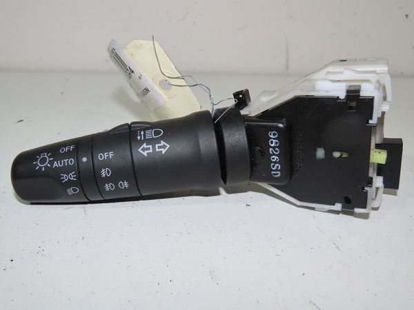 Commande eclairage Nissan NOTE (E11, NE11) 1.5 dci (2010-2012)