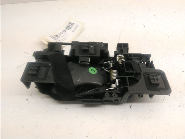 Poignee int porte avd Citroën C5 AIRCROSS (A_) 1.2 puretech 130 (arhnsj) (2018)