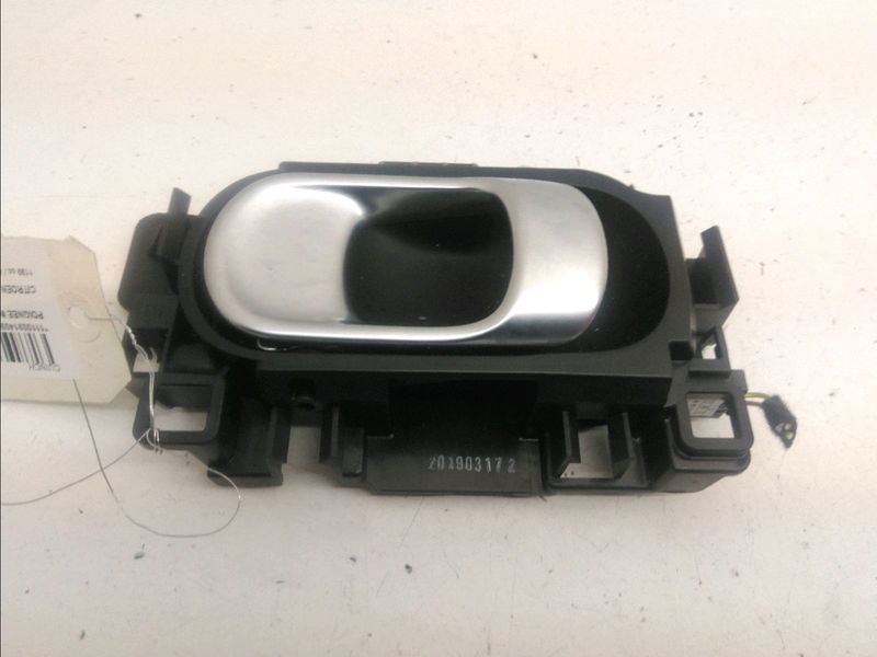 Poignee int porte arg Citroën C5 AIRCROSS (A_) 1.2 puretech 130 (arhnsj) (2018)