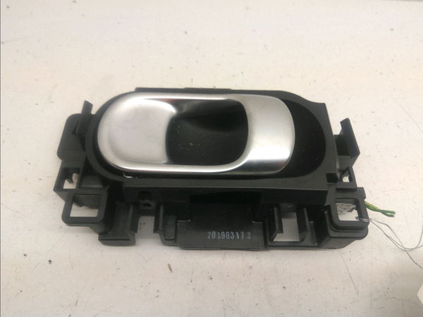 Poignee int porte avg Citroën C5 AIRCROSS (A_) 1.2 puretech 130 (arhnsj) (2018)