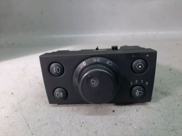 Interrupteur commande de phares Opel SIGNUM 3-5 portes (Z03) 2.2 dti (f48) (2003-2004)