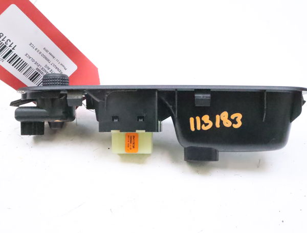 Commande lève-glace porte avant gauche Renault TWINGO III (BCM_, BCA_) 0.9 tce 90 (2014) 5 portes