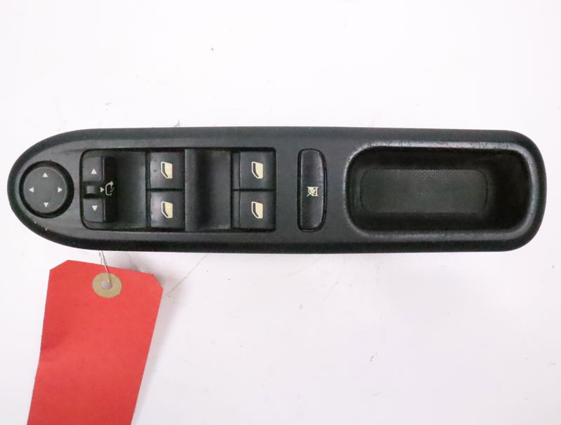 Commande lève-glace porte avant gauche Peugeot 407 (6D_) 2.7 hdi (6duhzj, 6duhzf) (2005-2010)