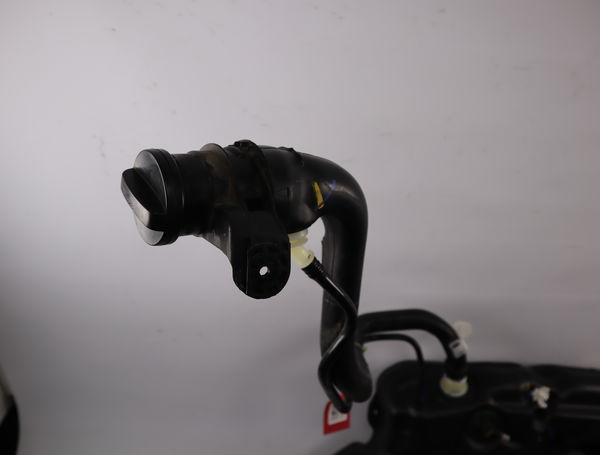Reservoir carburant Peugeot 3008 SUV (MC_, MR_, MJ_, M4_) 1.5 bluehdi 130 (2018) 5 portes