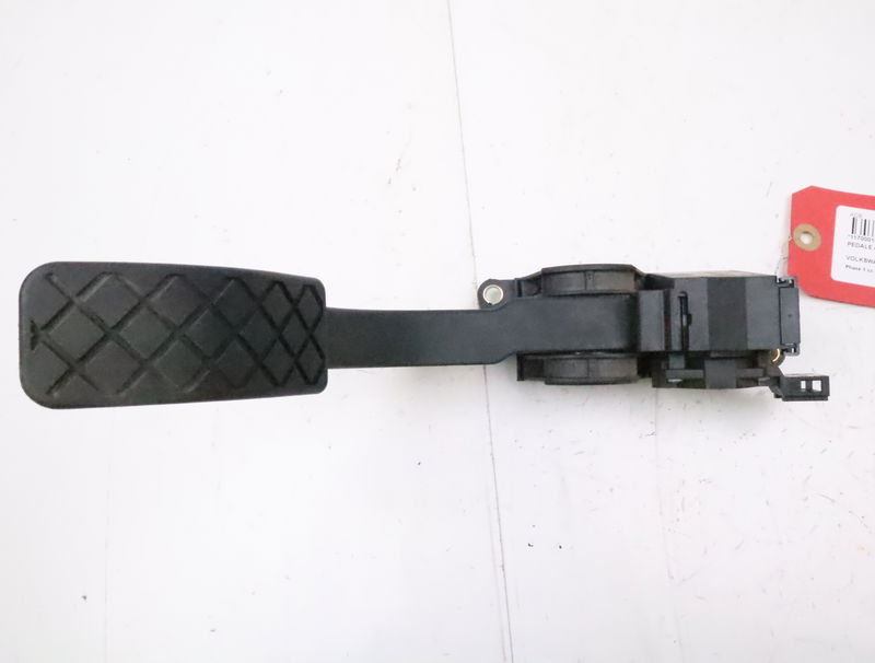 Pedale accelerateur Volkswagen BORA I (1J2) 1.9 tdi (1998-2005)
