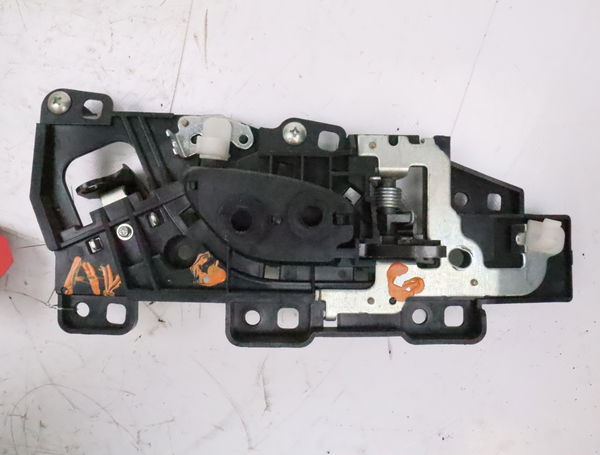 Poignee int porte avg Honda CIVIC VIII Hatchback (FN, FK) 2.2 ctdi (fk3) (2005) 5 portes
