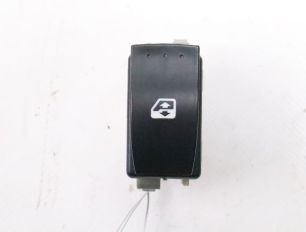 Commande lève-glace porte avant droite Renault LAGUNA II (BG0-1_) 2.0 16v (bg00, bg0k, bg0p, bg0w) (2002-2007) 5 portes