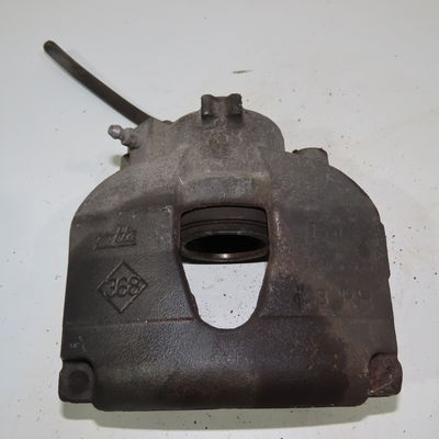 Etrier de frein avant droit Renault TWINGO II (CN0_) 1.6 rs (cn0n, cn0r, cn0s) (2008-2014)
