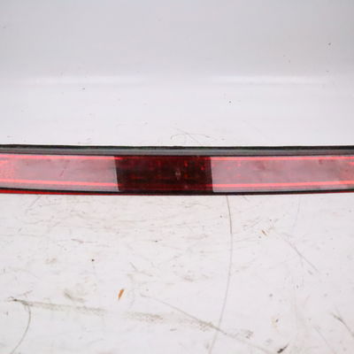 Feux stop supplementaire Peugeot 5008 II (MC_, MJ_, MR_, M4_) 1.2 (mrhnyh, mrhnyw, mrhnsj, mrhnsu, mrhnsm) (2016)