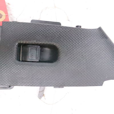 Commande lève-glace porte avant droite Honda CIVIC VII Hatchback (EU, EP, EV) 1.7 ctdi (ep4, eu9) (2002-2005)