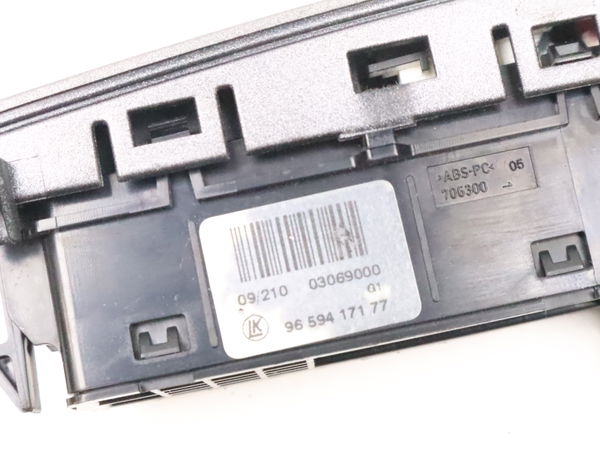 Bouton de warning Peugeot 308 SW I (4E_, 4H_) 1.6 hdi (2009-2014) 5 portes