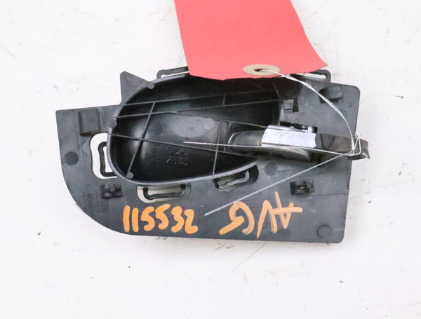 Poignee int porte avg Peugeot 206 3-5 portes (2A-C) 1.6 hdi 110 (2004-2007)