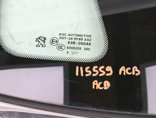 Glace ar custode d Peugeot 2008 I (CU_) 1.6 hdi (2013)