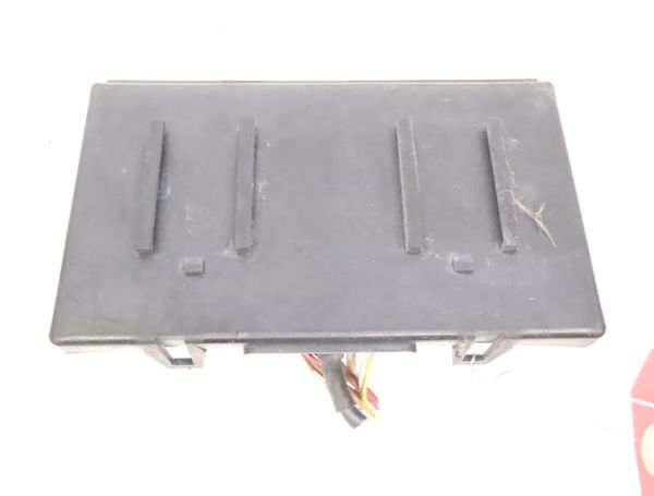 Boite a fusibles Peugeot 406 Coupé (8C) 2.2 hdi (2000-2004) 2 portes