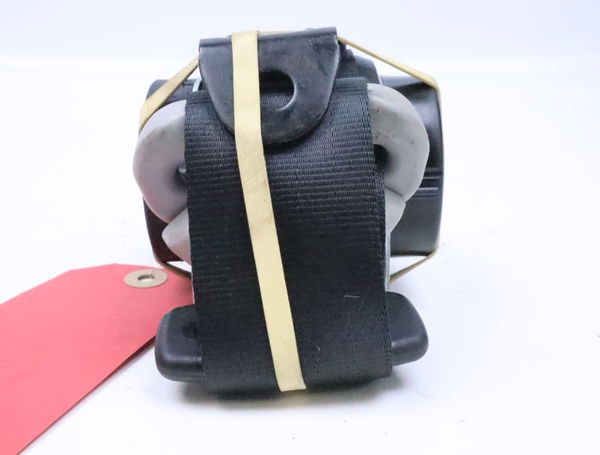 Ceinture arrière droite Toyota VERSO (_R2_) 1.6 d4-d (war20_) (2013-2018)