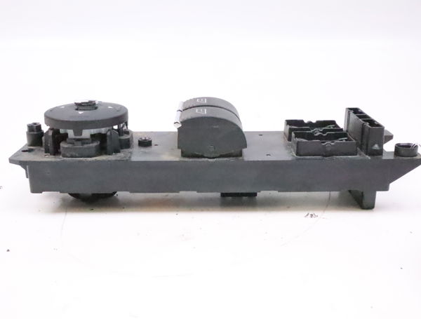 Commande lève-glace porte avant gauche Ford FIESTA VI (CB1, CCN) 1.6 tdci (2008-2012)