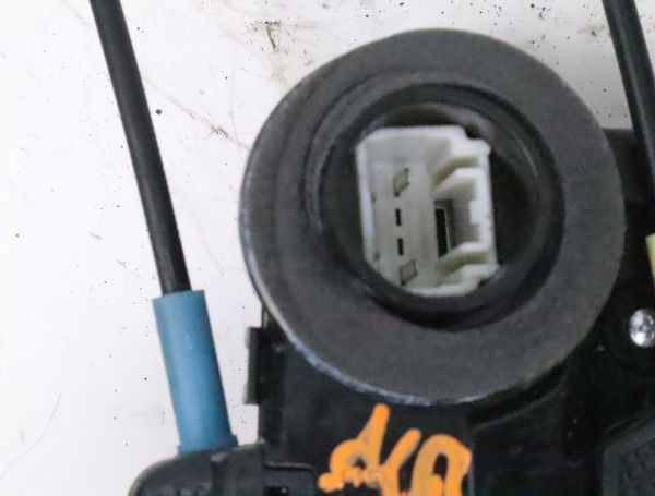 Serrure porte ard Toyota VERSO (_R2_) 1.6 d4-d (war20_) (2013-2018)