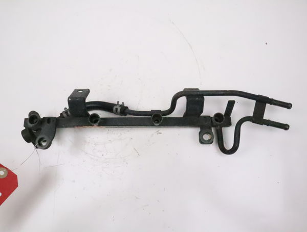 Rampe injection Mazda MX-3 (EC) 1.6 (1991-1993)
