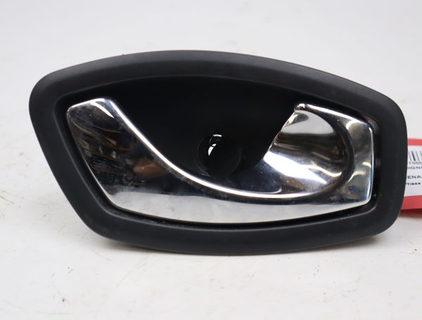 Poignee int porte ard Renault CAPTUR I (J5_, H5_) 1.5 dci 90 (2013) 5 portes