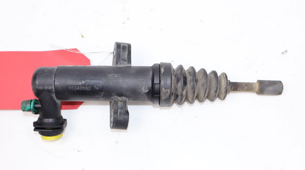 Emetteur embrayage Citroën JUMPER Camionnette 2.2 hdi 130 (2011)