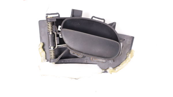 Poignee int porte avg Peugeot 206 3-5 portes (2A-C) 1.4 hdi eco 70 (2001-2009) 5 portes
